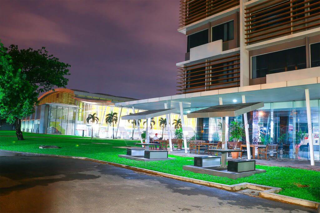 Trạm sạc năng lượng mặt trời đầu tiên tại đại học RMIT