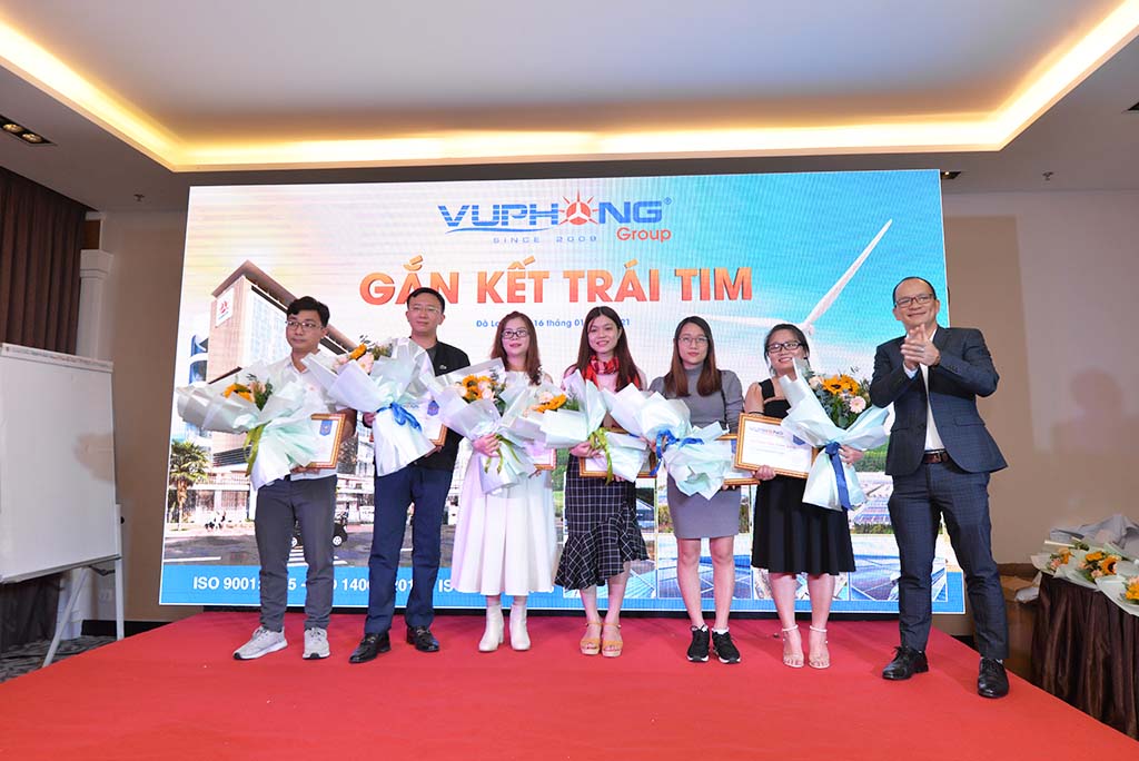 tap-the-vuphong-group-gan-ket-trai-tim