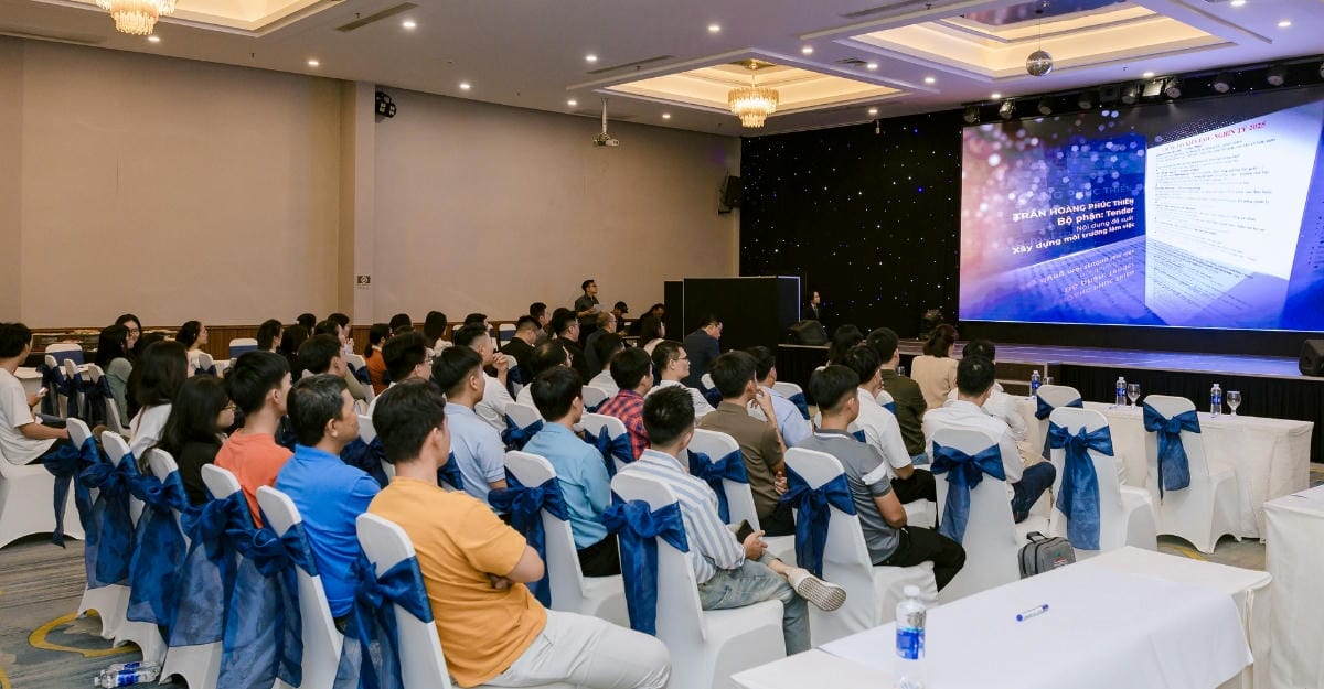 nhin-lai-top-sales-meeting-2025