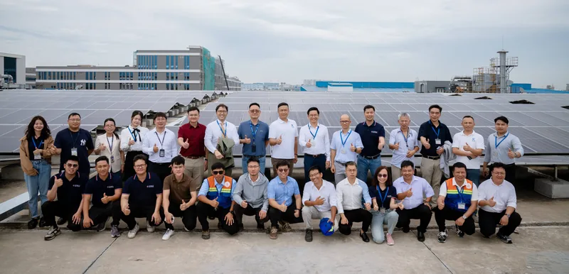 Hình ảnh từ trên cao dự án điện mặt trời mái nhà Fukang Technology 11MWp