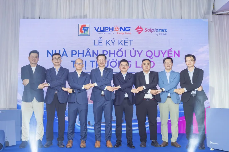 Ban lãnh đạo Vũ Phong Energy Group, Solplanet và Công ty C47 Lào